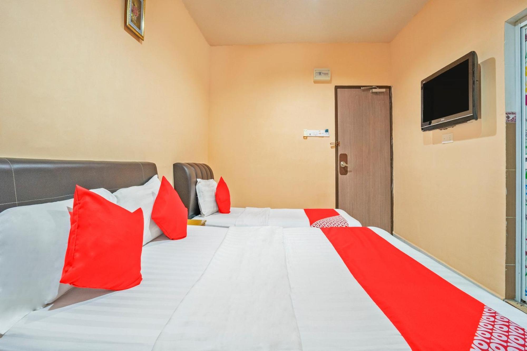 Sz Hotel Lumut Exterior foto